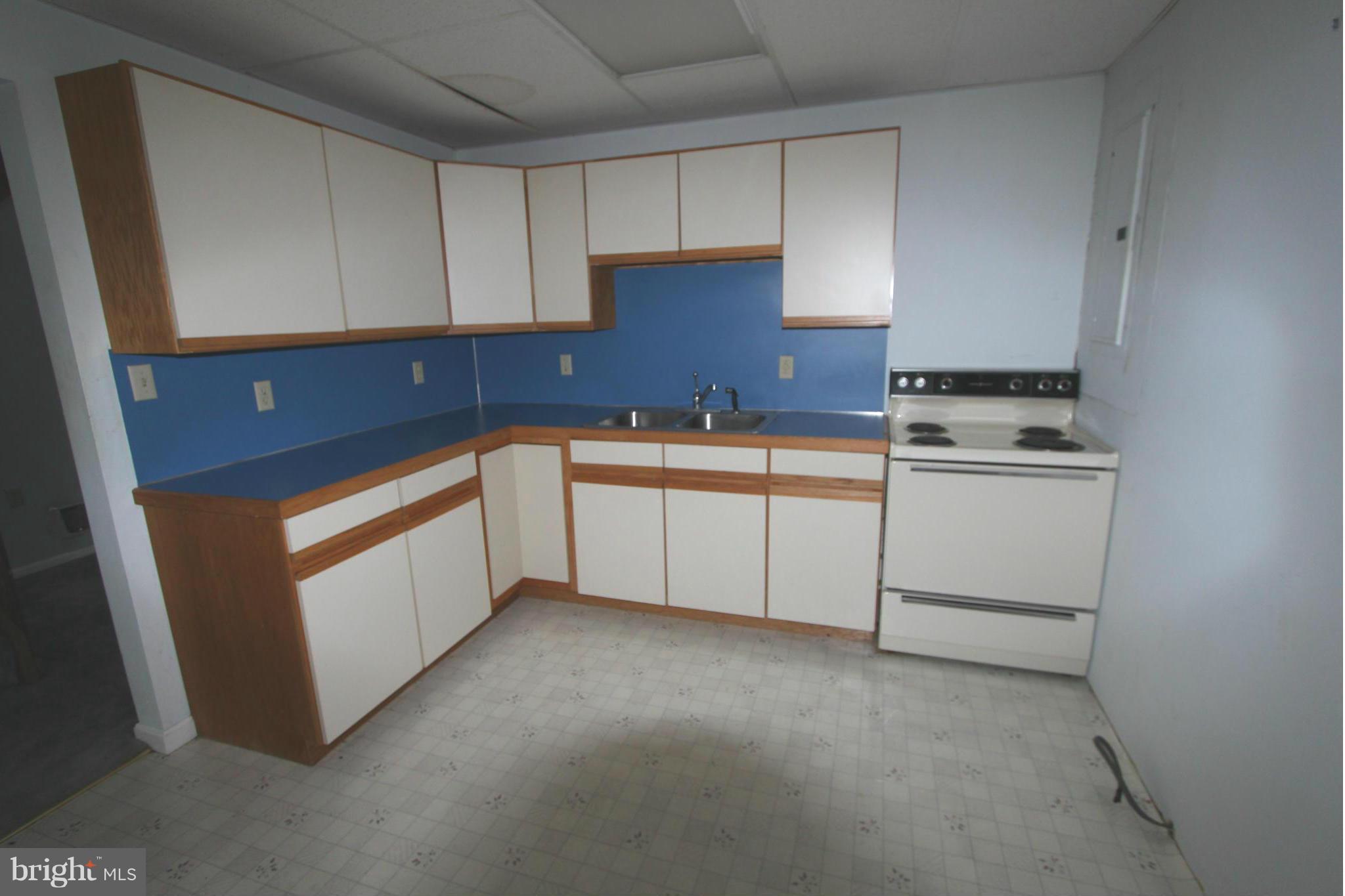 6198 Timber Ridge Road Berkeley Springs, WV 25411 - Photo 18 of 29 Kitchen