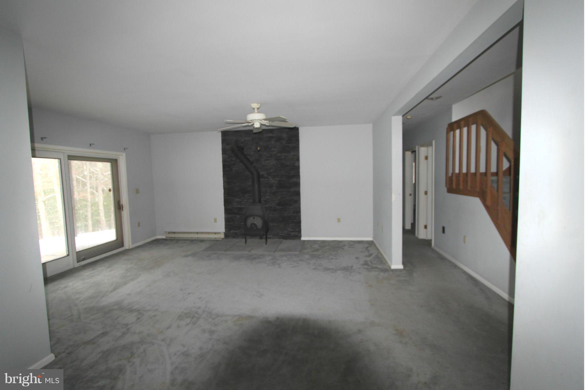6198 Timber Ridge Road Berkeley Springs, WV 25411 - Photo 19 of 29 Family Room