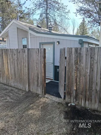 $249,900 | 12 D Street, Cascade, ID 83611