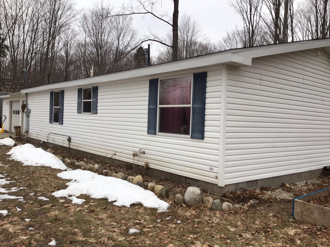 9185 Banwell Road Alanson, MI 49706 - Photo 12 of 46 Gallery Image 12