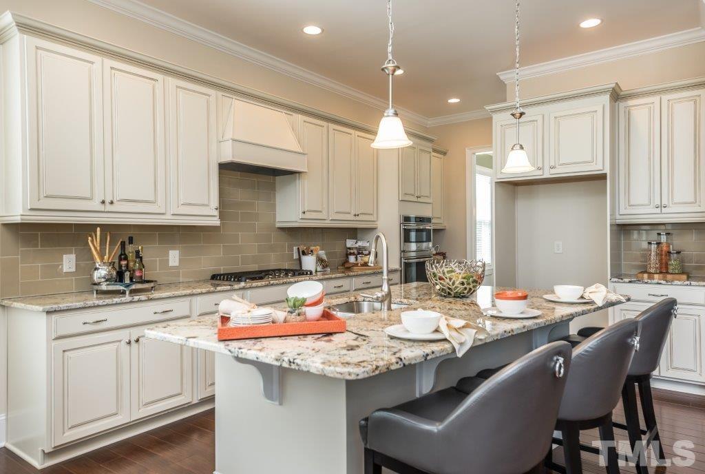 3017 Adonis Circle Raleigh, NC 27612 - Photo 8 of 25