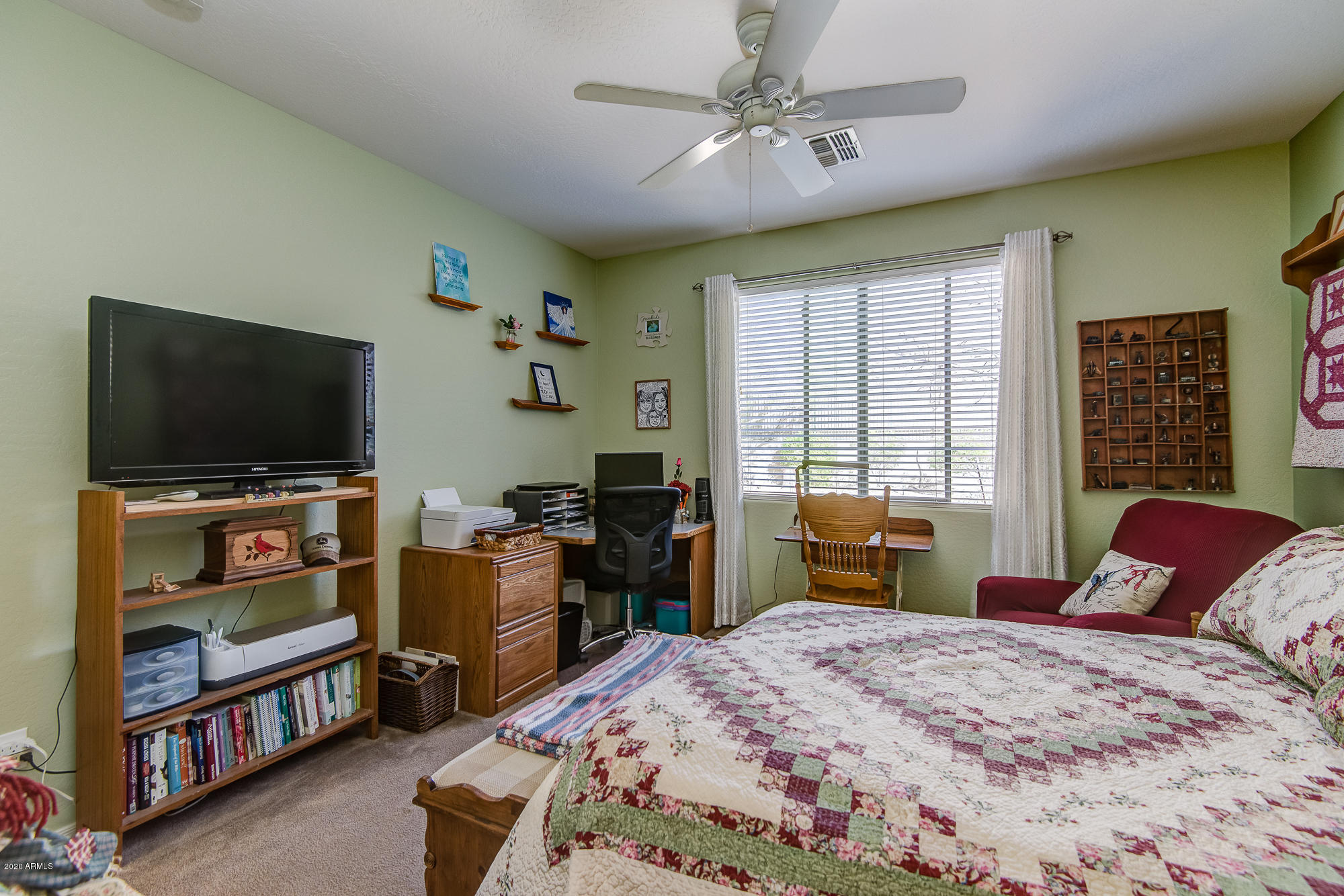 38221 North Raleigh Way Phoenix, AZ 85086 - Photo 13 of 27 DSC_3228