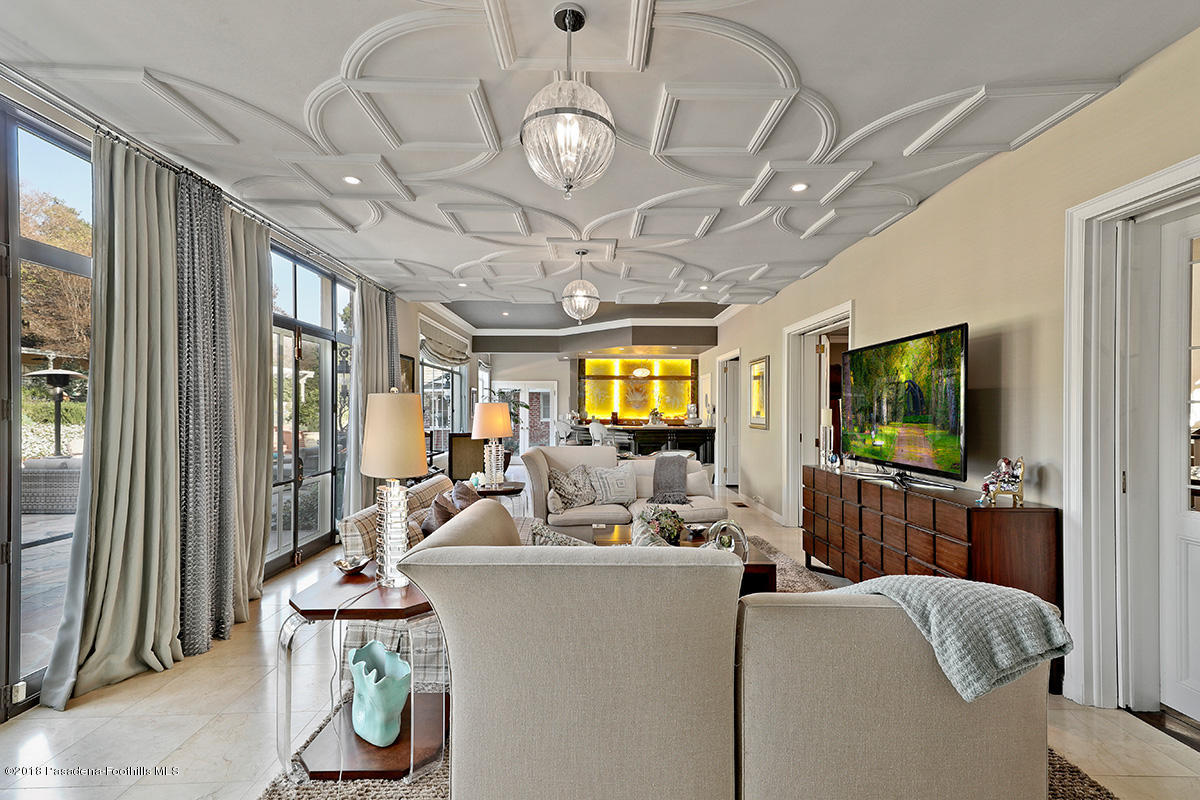 995 Hampton Road Arcadia, CA 91006 - Photo 22 of 126 Family Room