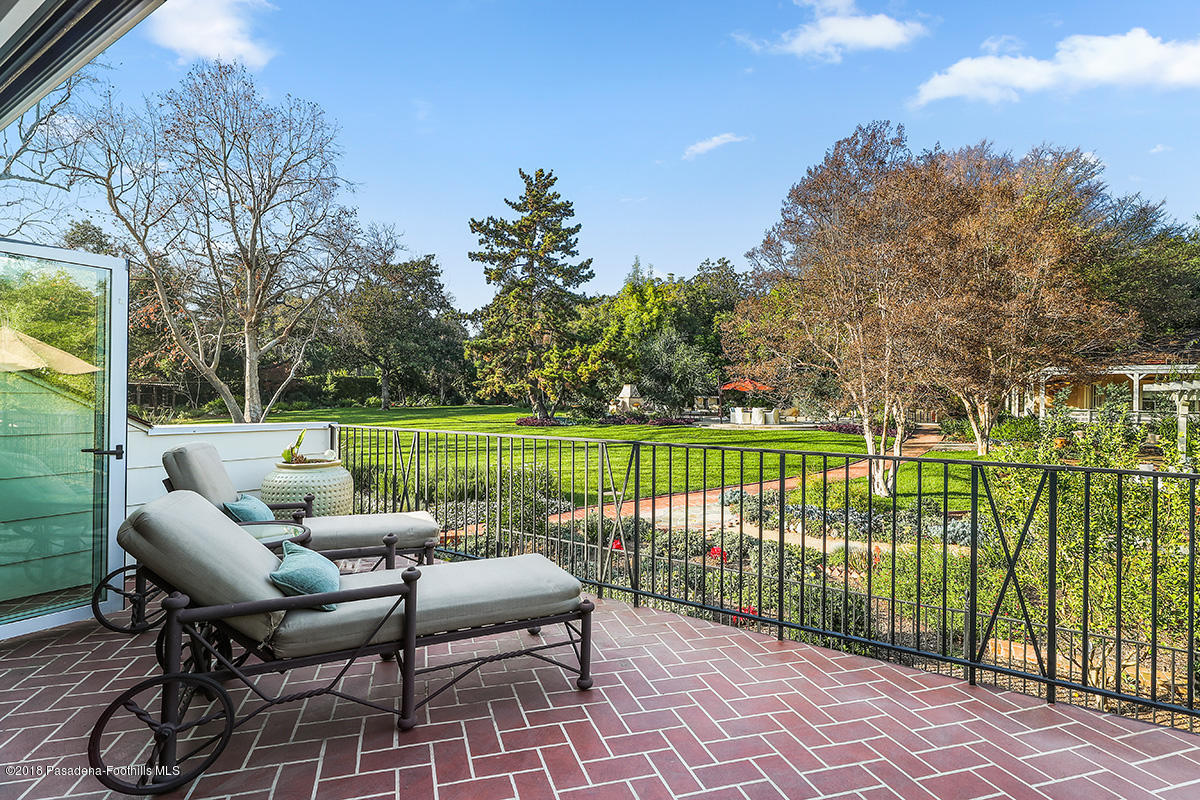 995 Hampton Road Arcadia, CA 91006 - Photo 65 of 126 Patio of Separate suite area
