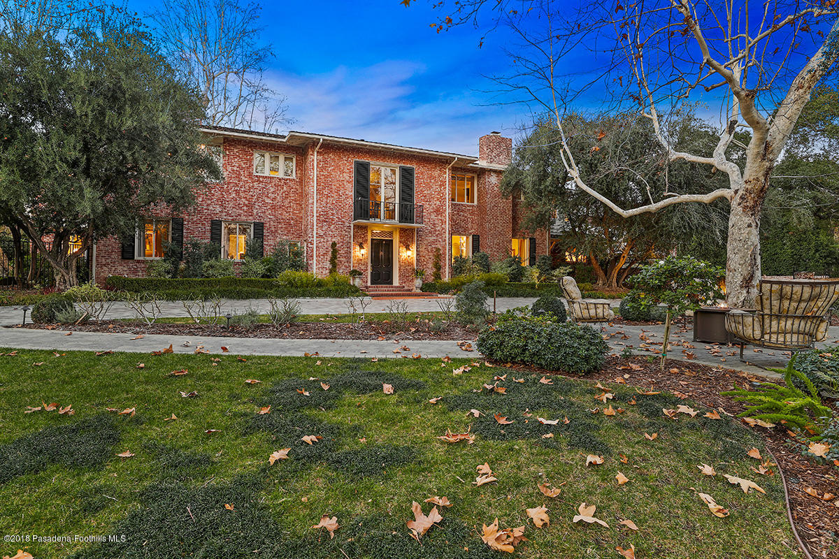 995 Hampton Road Arcadia, CA 91006 - Photo 9 of 126 Evening Front view