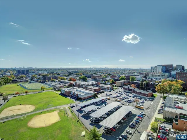 $399,000 | 160 Overlook Avenue, Unit 17C, Hackensack, NJ 07601