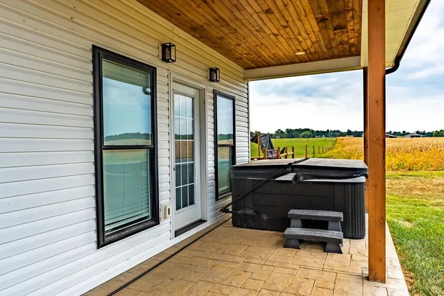 $900,000 | 3765 S Road, Cadiz, KY 42211