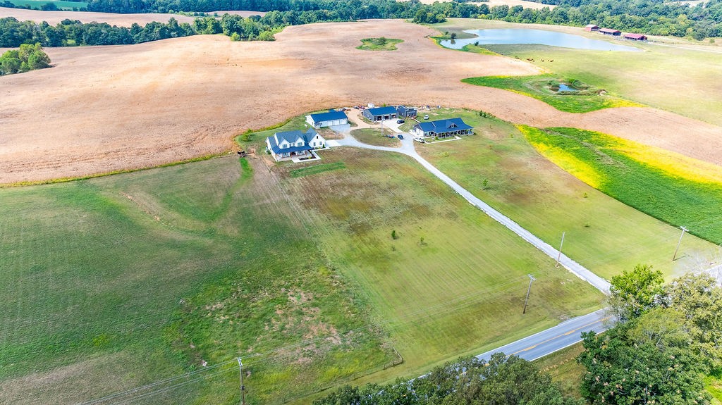 3765 S Road Cadiz, KY 42211 - Photo 9 of 78