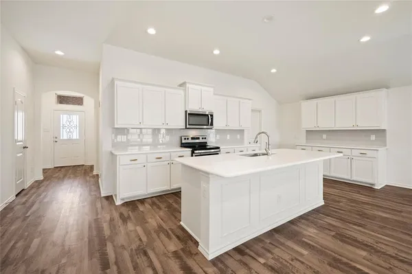 $2,495 | 3204 Montego Bay Lane, Fort Worth, TX 76123