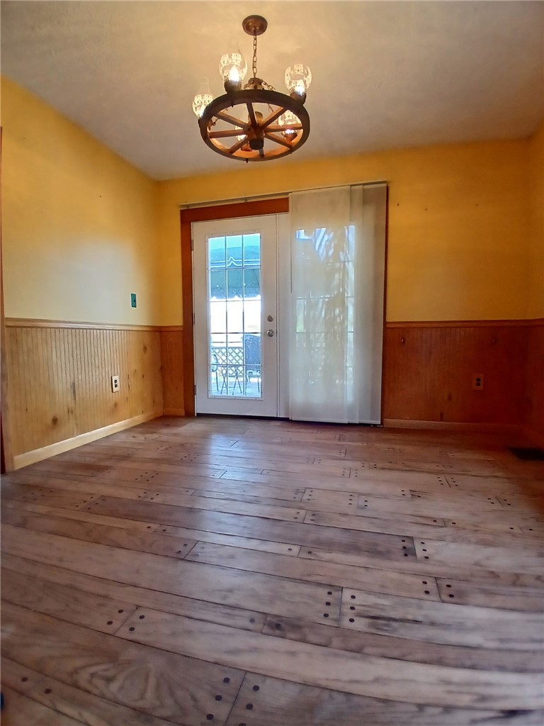 3 Bower Place Corning, NY 14830 - Photo 6 of 14 eating area