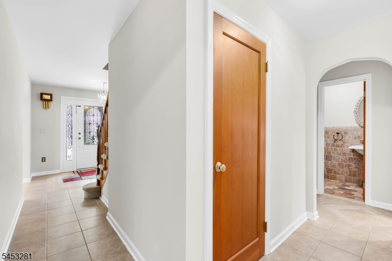 312 Naughright Road Long Valley, NJ 07853 - Photo 8 of 49 Gallery Image 8
