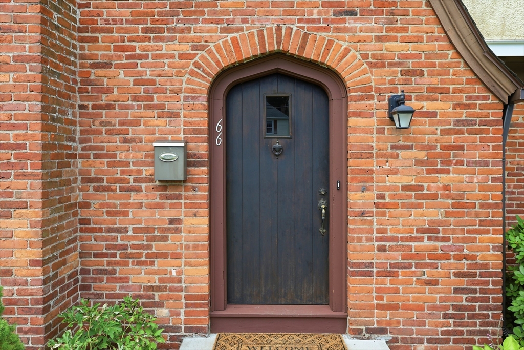 66 Rencelau Street Springfield, MA 01118 - Photo 4 of 42 Gallery Image 4