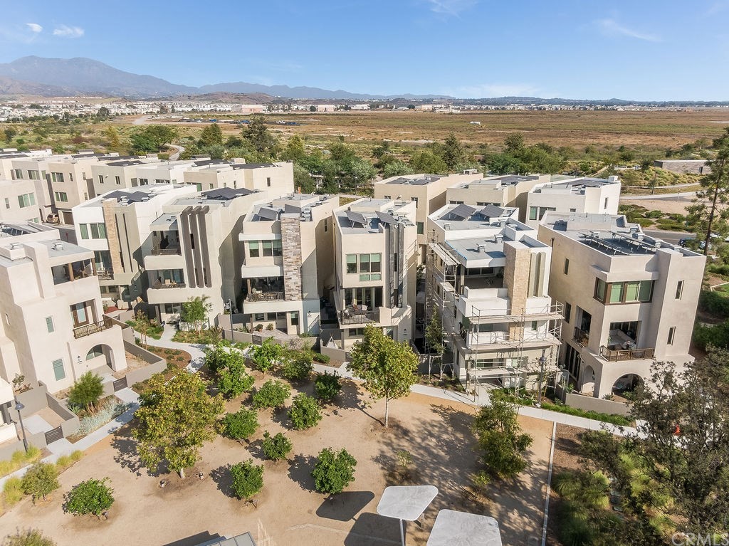 152 Catalyst Irvine, CA 92618 - Photo 32 of 41 a view of city