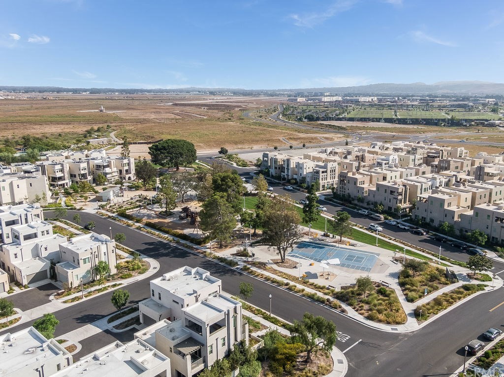 152 Catalyst Irvine, CA 92618 - Photo 35 of 41 a view of a city