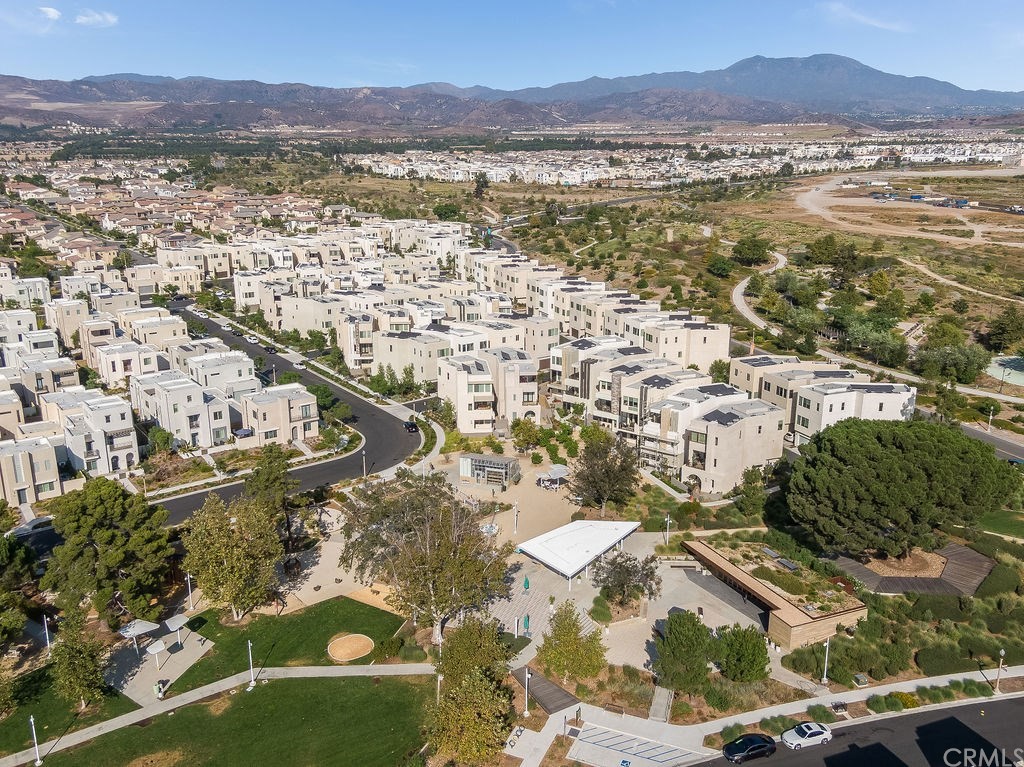 152 Catalyst Irvine, CA 92618 - Photo 36 of 41