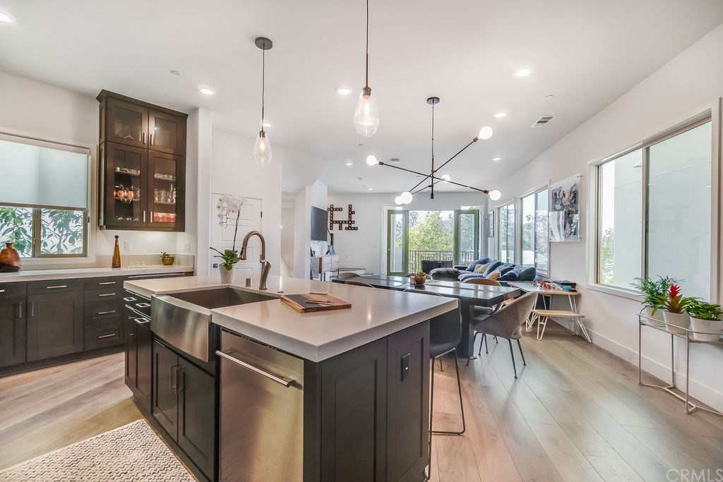152 Catalyst Irvine, CA 92618 - Photo 8 of 41 a kitchen with lots of counter space