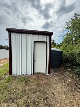 $164,000 | 4724 East University Drive, Denton, TX 76208