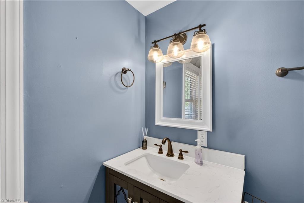 4306 Plainfield Road Sophia, NC 27350 - Photo 13 of 30