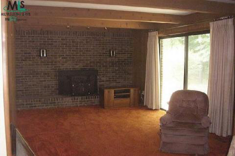 5672 Roberts Road Marine City, MI 48039 - Photo 3 of 9 687508-2.JPG