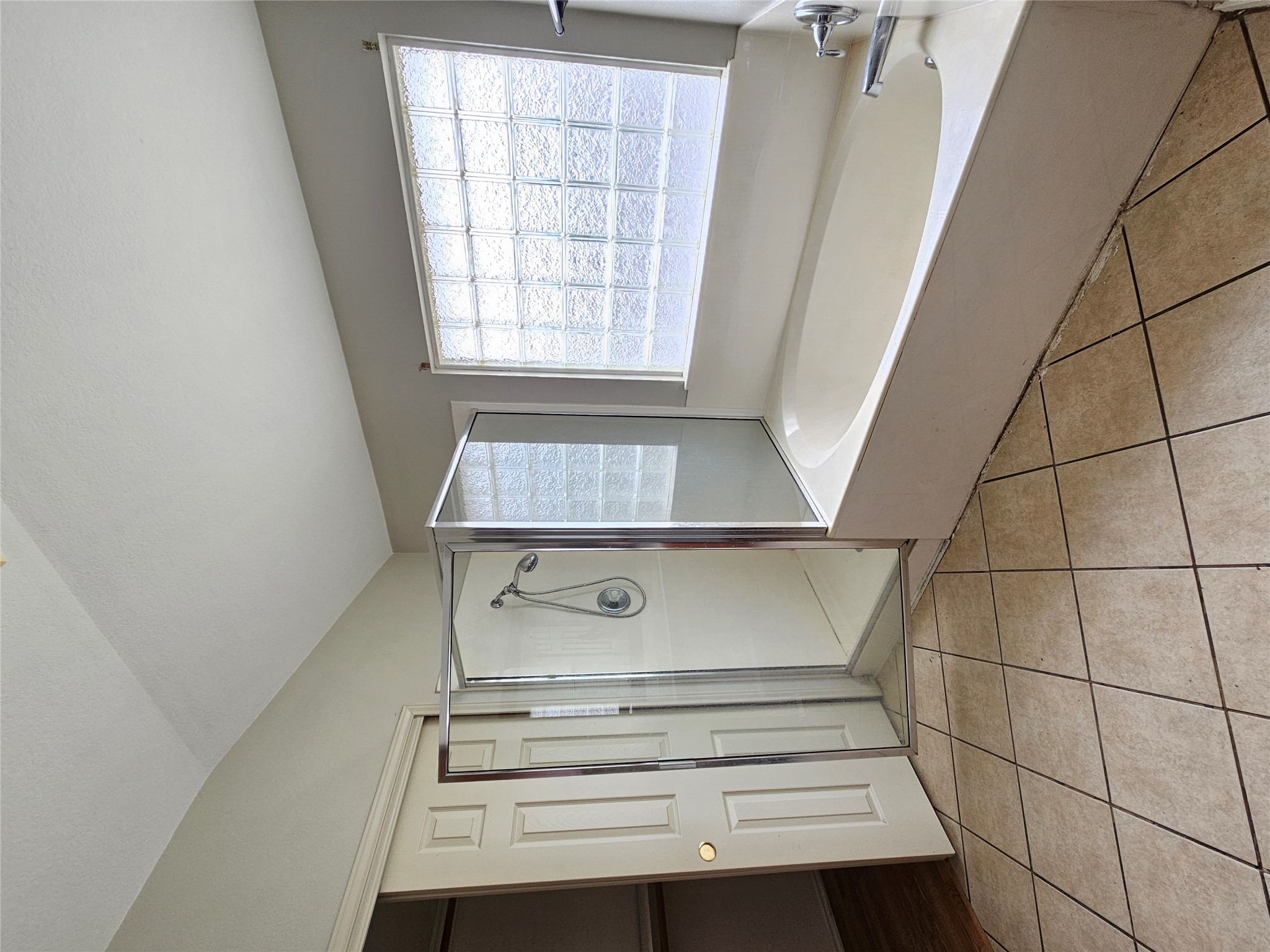 4672 Mather Kyle, TX 78640 - Photo 23 of 28 a spacious bathroom with a tub shower and sink
