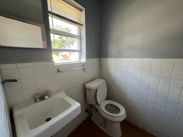 $895 | 416 Cooper Street, Moran, TX 76464