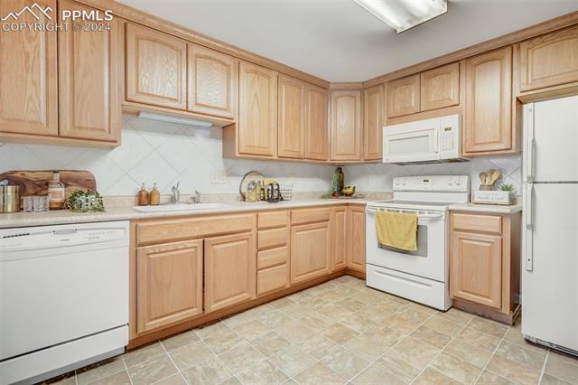 2505 Prairie Road Colorado Springs, CO 80909 - Photo 9 of 19 Gallery Image 9