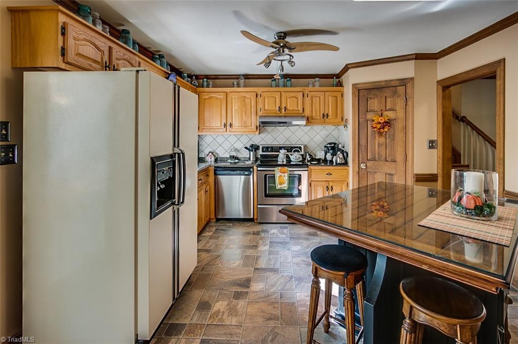 2074 Spero Road Asheboro, NC 27205 - Photo 11 of 30 Gallery Image 11