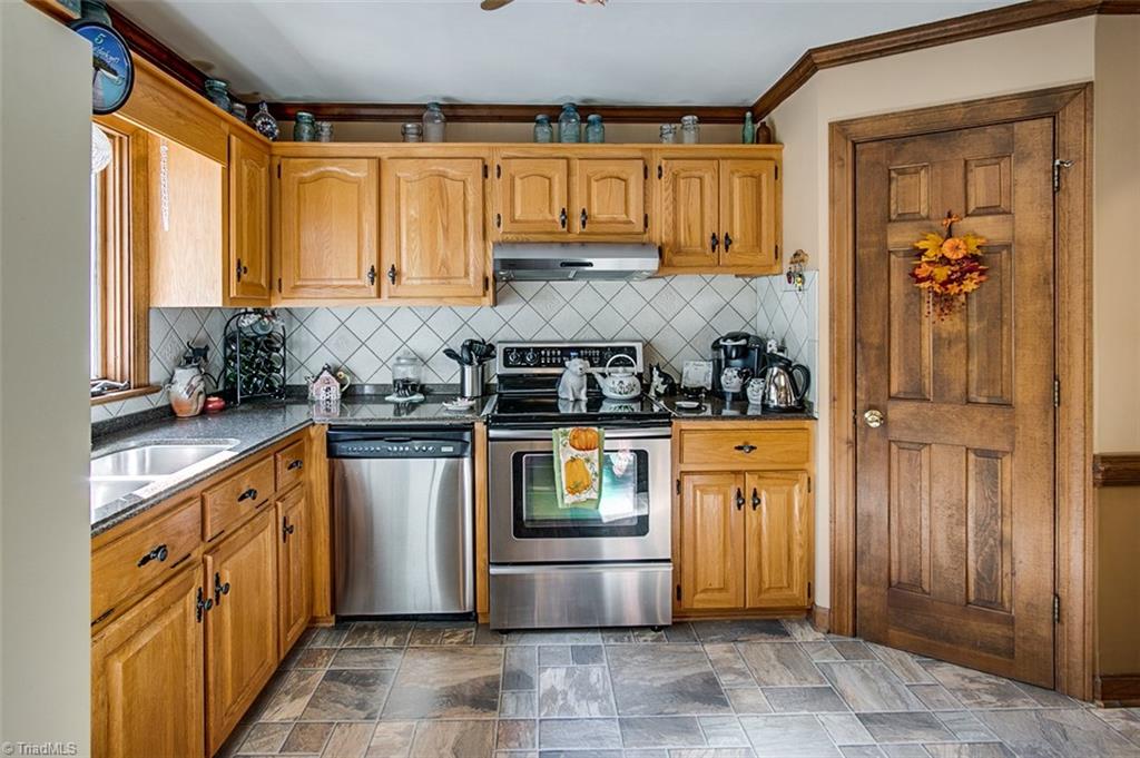 2074 Spero Road Asheboro, NC 27205 - Photo 13 of 30 Gallery Image 13