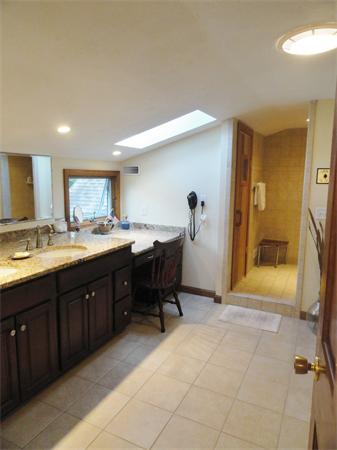 228 Charnock Hill Road Rutland, MA 01543 - Photo 12 of 26
