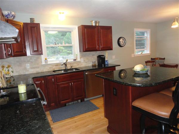 228 Charnock Hill Road Rutland, MA 01543 - Photo 5 of 26