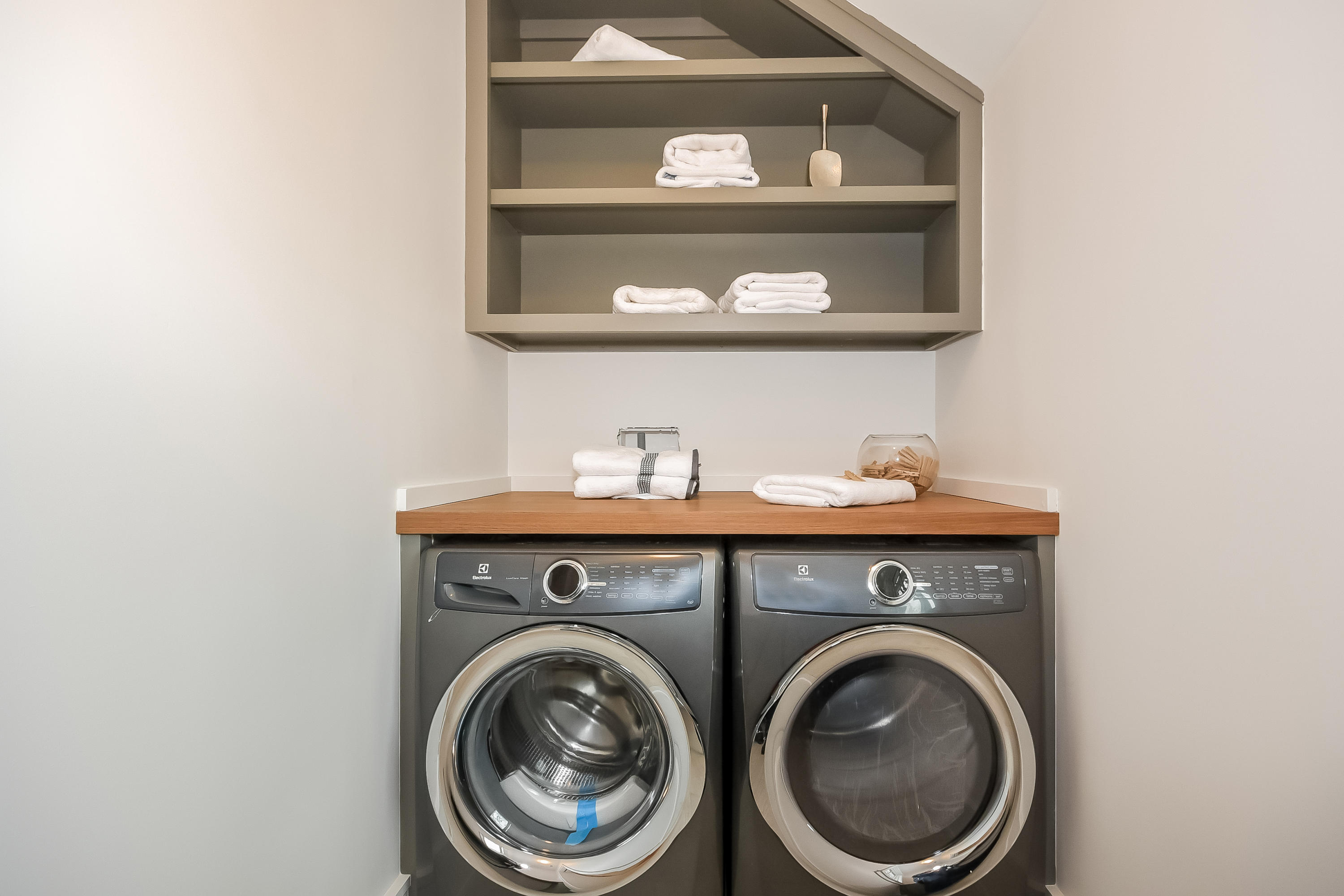 14 Clocks Lane Darien, CT 06820 - Photo 38 of 46 a view of washer and dryer in a utility room