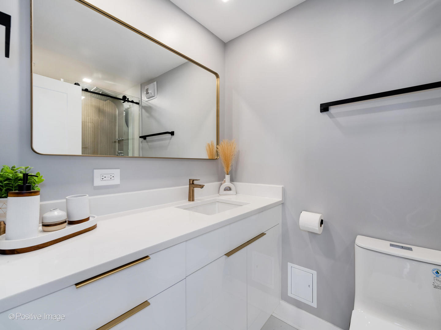 405 North Wabash Avenue, Unit 2313 Chicago, IL 60611 - Photo 16 of 38