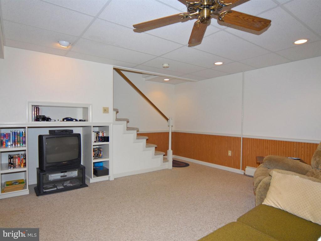 11 Fairland Road Manheim, PA 17545 - Photo 25 of 31 Gallery Image 25