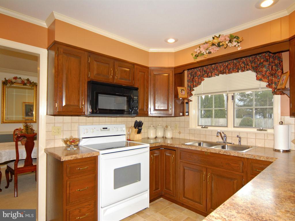 11 Fairland Road Manheim, PA 17545 - Photo 9 of 31 Gallery Image 9