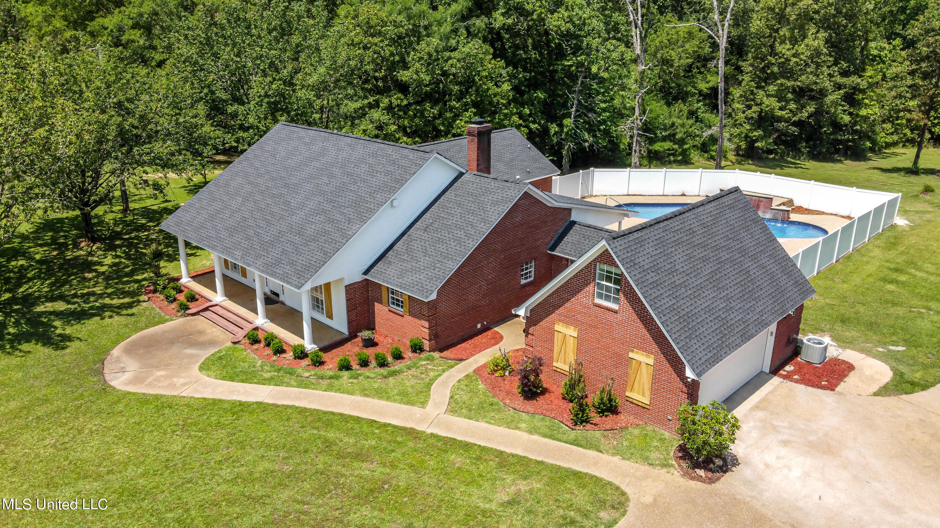 1430 Davis Road Terry, MS 39170 - Photo 2 of 73 1430 Davis Road drone-19