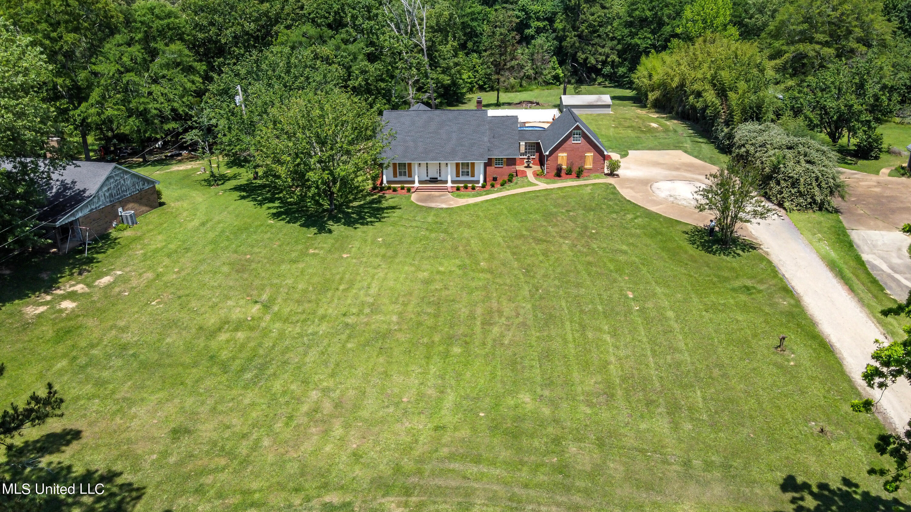 1430 Davis Road Terry, MS 39170 - Photo 6 of 73 1430 Davis Road drone-14