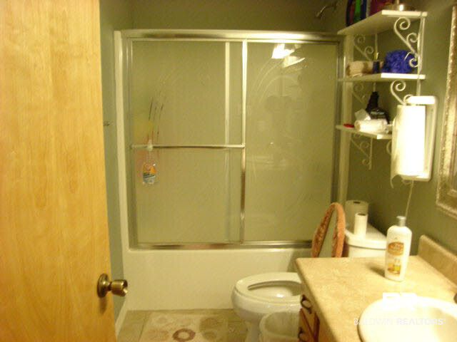 26176 Bruhn Road Elberta, AL 36530 - Photo 5 of 38 Guest Bathroom