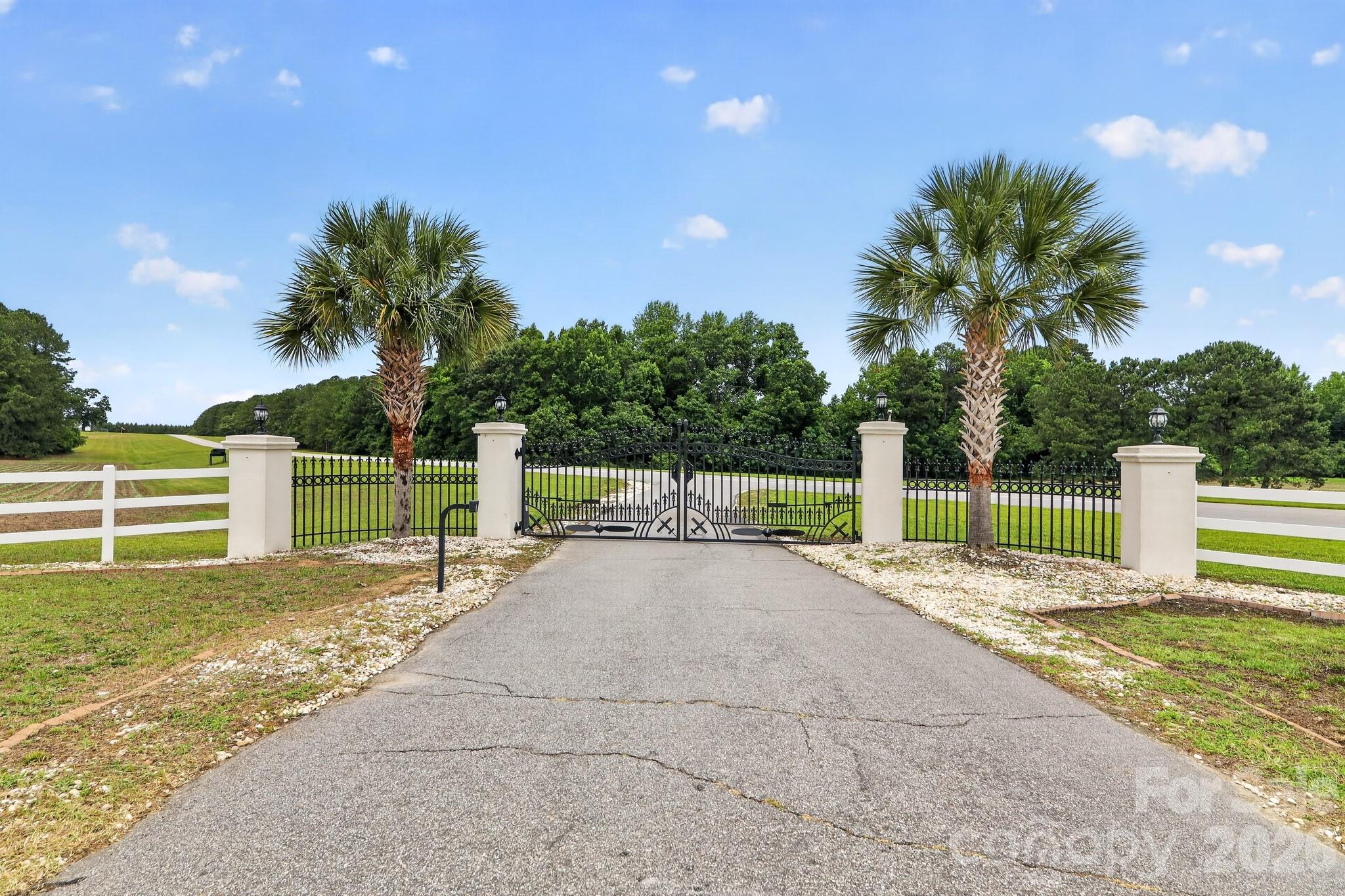 450 Bull Swamp Road St. Matthews, SC 29135 - Photo 33 of 48