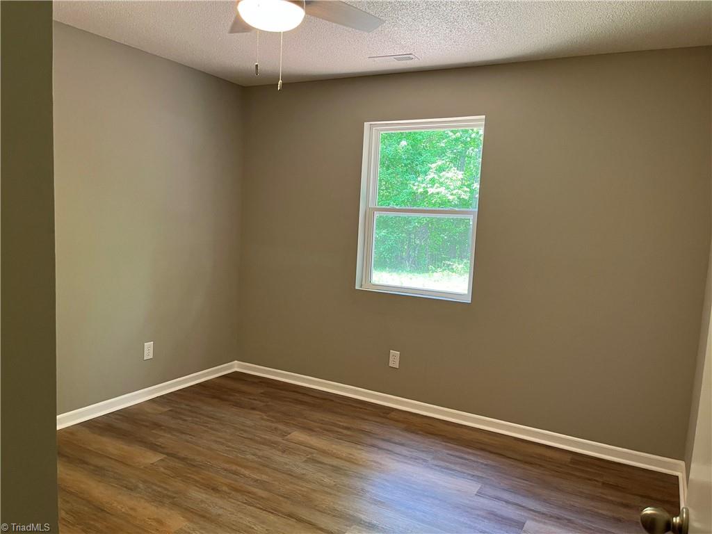 4158 Hubbard Road Winston-Salem, NC 27101 - Photo 9 of 16 Gallery Image 9