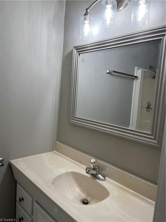 4158 Hubbard Road Winston-Salem, NC 27101 - Photo 10 of 16 Gallery Image 10