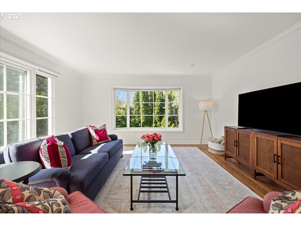 5400 Southwest Scholls Ferry Road Portland, OR 97225 - Photo 4 of 33 Gallery Image 4