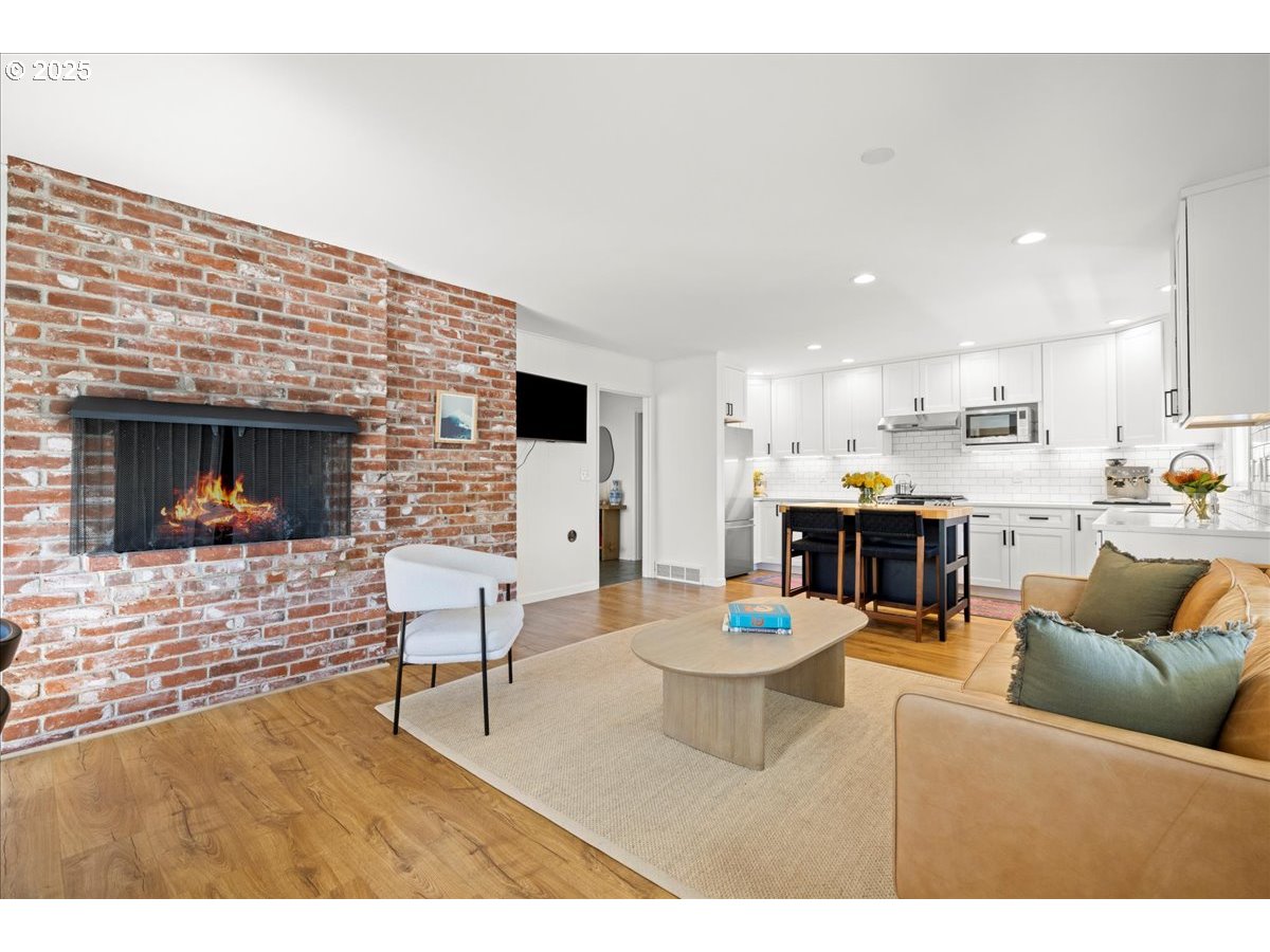5400 Southwest Scholls Ferry Road Portland, OR 97225 - Photo 10 of 33 Gallery Image 10