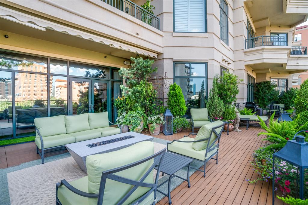 2828 Hood Street, Unit 403 Dallas, TX 75219 - Photo 11 of 18 Landscaped Terrace.