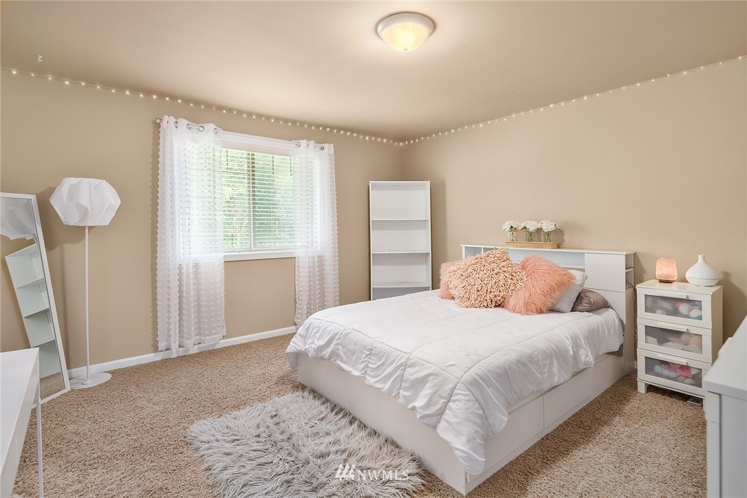 3351 Southwest Lake Helena Road Port Orchard, WA 98367 - Photo 24 of 34 Gallery Image 24