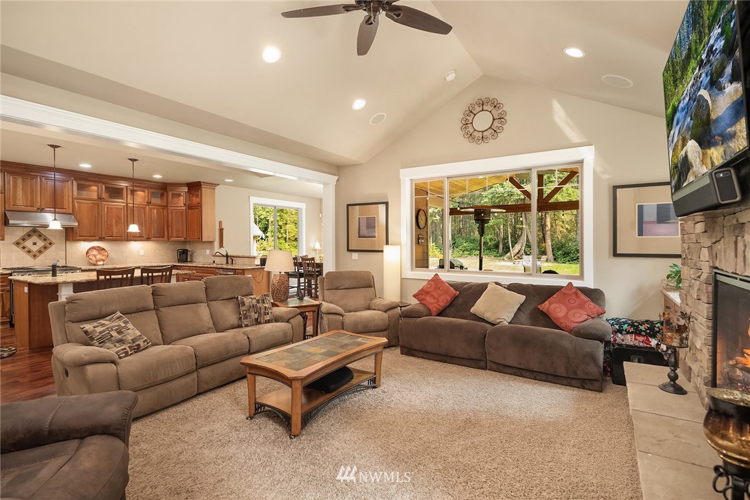 3351 Southwest Lake Helena Road Port Orchard, WA 98367 - Photo 7 of 34 Gallery Image 7