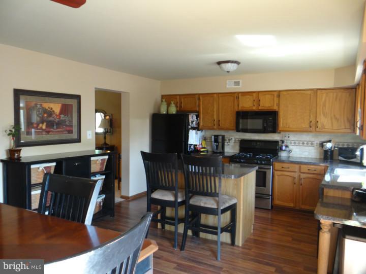 8816 Ridge Avenue, Unit 4 Philadelphia, PA 19128 - Photo 12 of 25 Kitchen