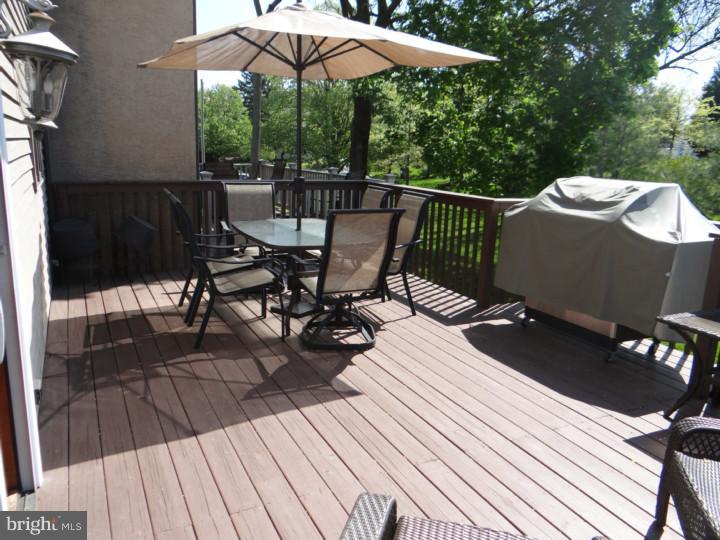 8816 Ridge Avenue, Unit 4 Philadelphia, PA 19128 - Photo 6 of 25 Deck