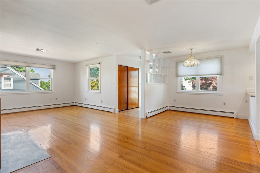 66 Overlook Road Marblehead, MA 01945 - Photo 4 of 34