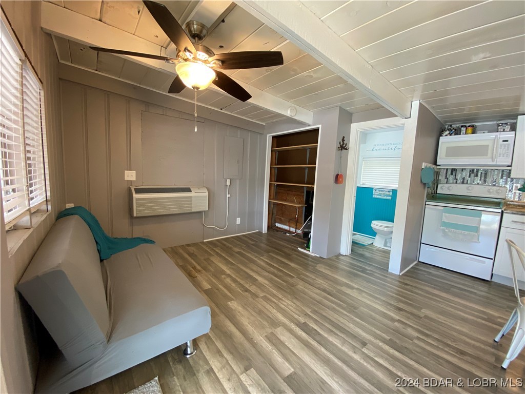 1735 Lick Creek Road Edwards, MO 65326 - Photo 13 of 34