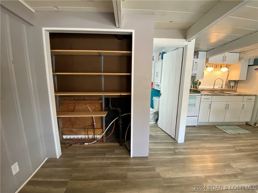 1735 Lick Creek Road Edwards, MO 65326 - Photo 21 of 34